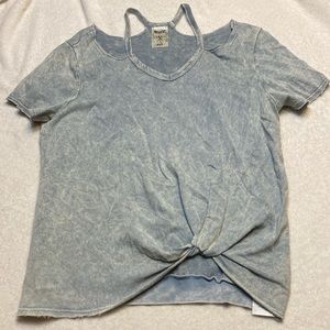 Women’s casual top. New with tags
